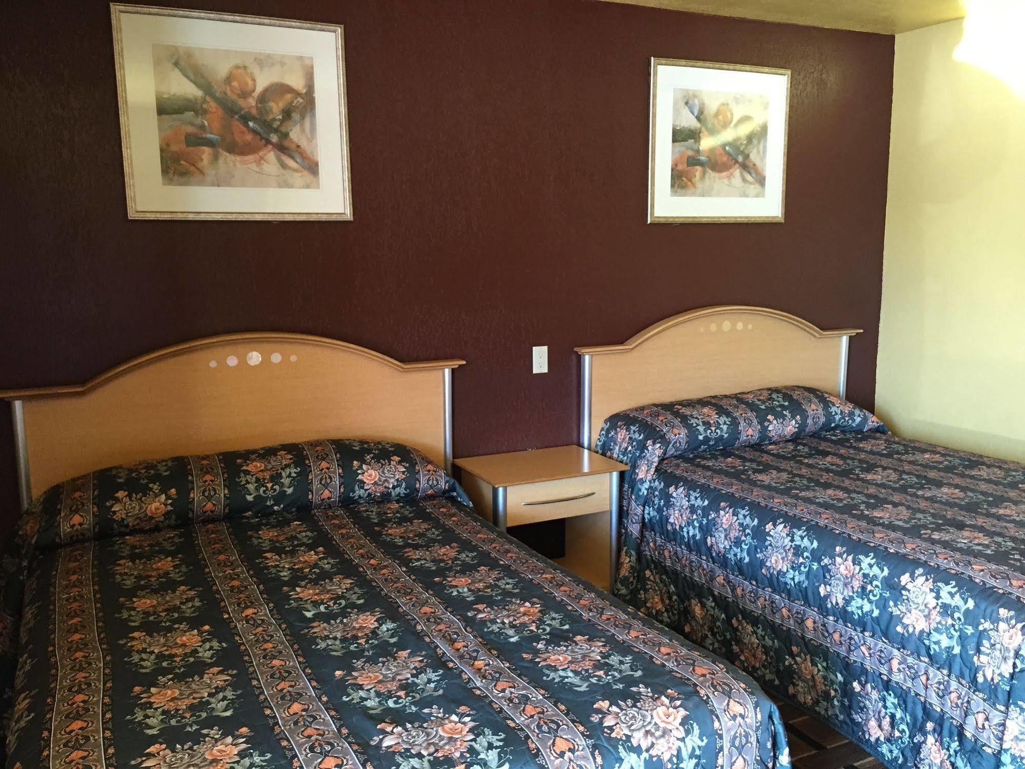 Budget Inn 애더 외부 사진