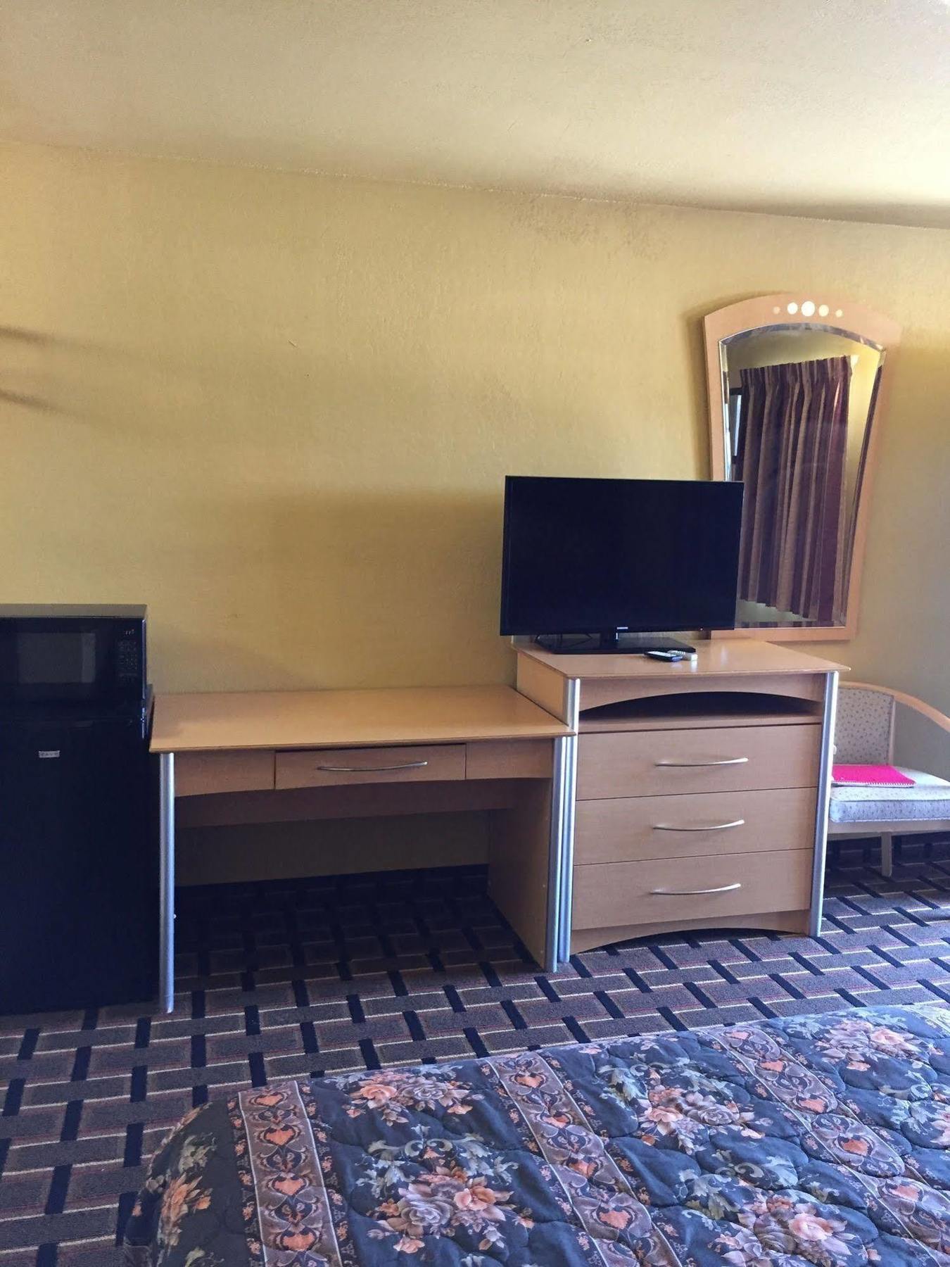 Budget Inn 애더 외부 사진